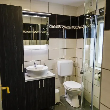 Aranyos Hill 大毛罗什