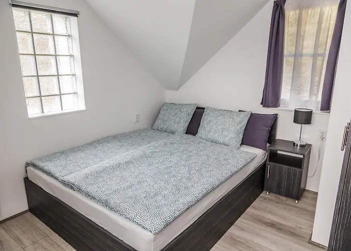 Aranyos Hill דירה